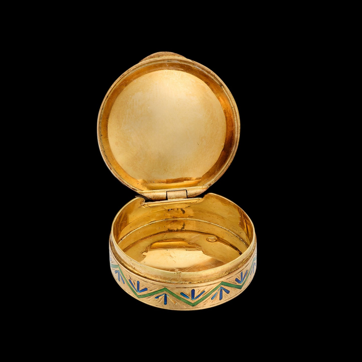An Antique Enamel & Gold Box